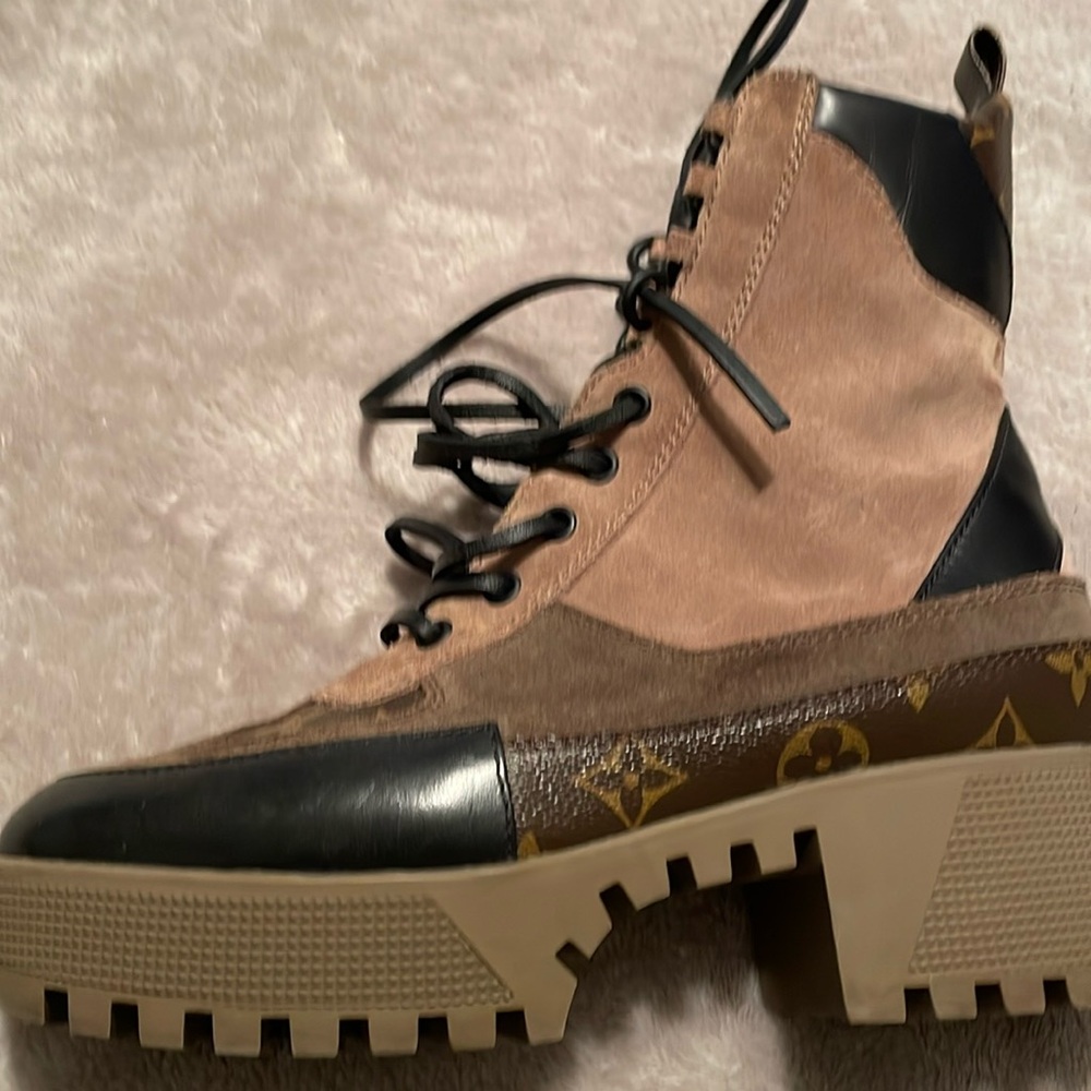 louis vuitton women boots